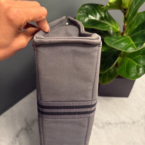 Hermès Fourre-Tout Canvas Tote MM – Medium - Picture 8 of 11